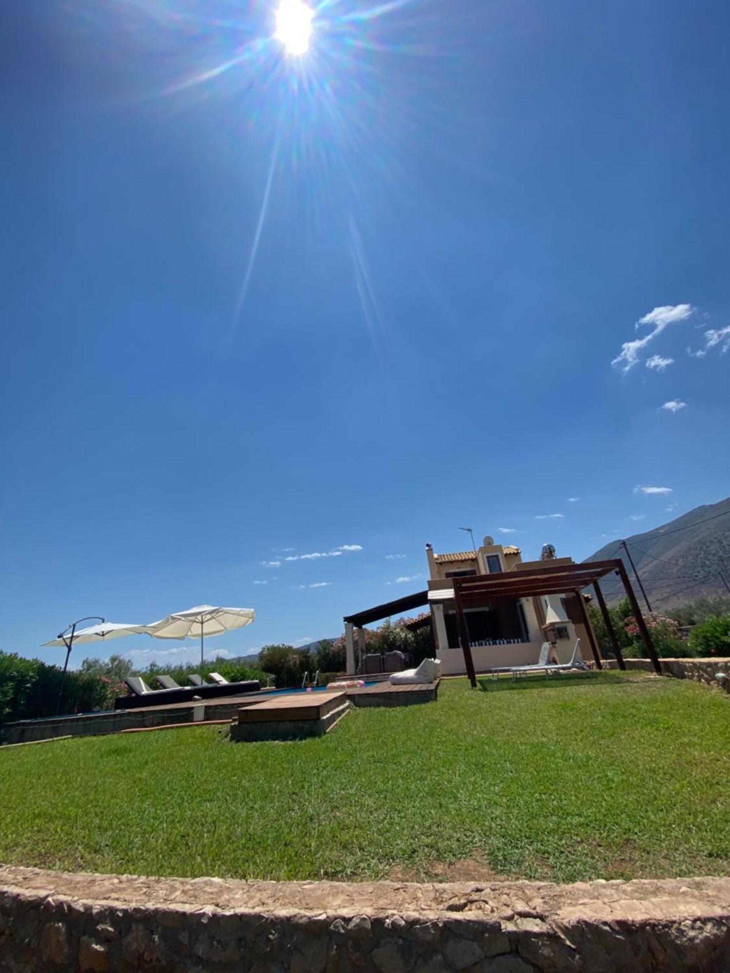 Georges Villa Galaxidi, Family, Pool And Garden エクステリア 写真